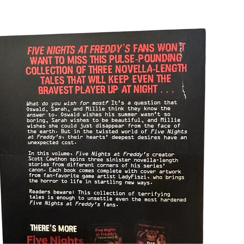 Five Nights at Freddy’s Book Bundle Fazbear Frights #1 + Silver Eyes Graphic - Picture 3 of 5